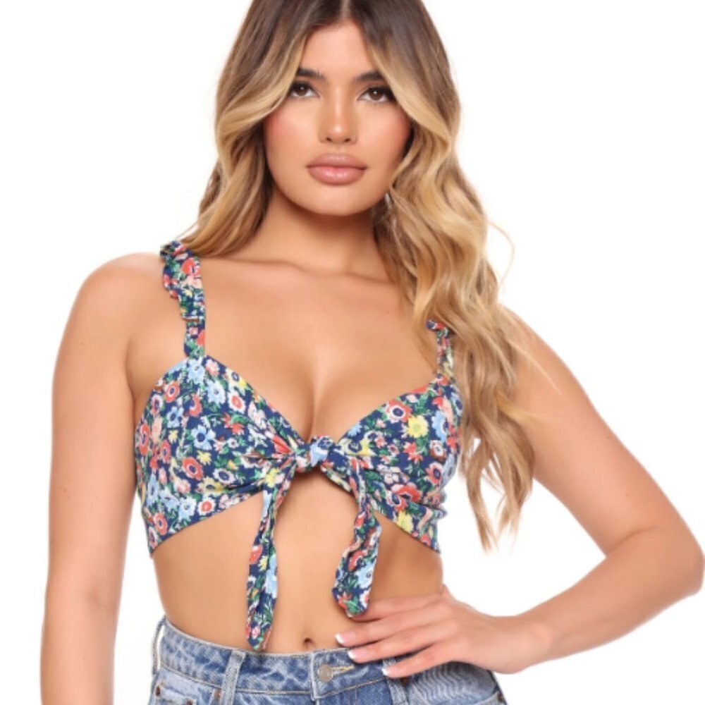 Fashion Nova Tie Front Crop  Top